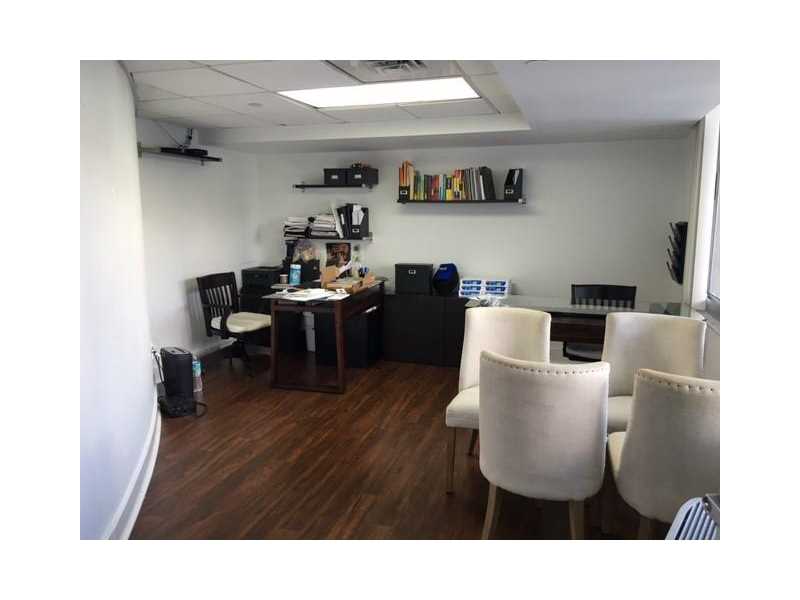 1200West Ave, Miami Beach, FL 33139