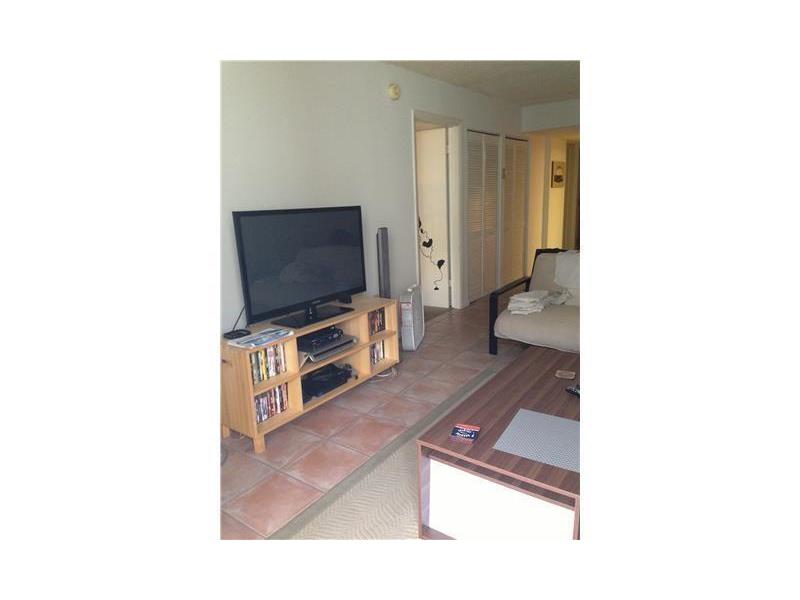 1665BAY RD, Miami Beach, FL 33139