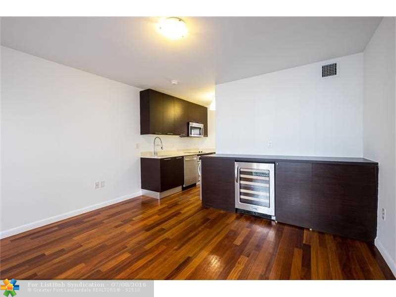 1550 Pennsylvania Ave 111, Miami Beach, FL 33139