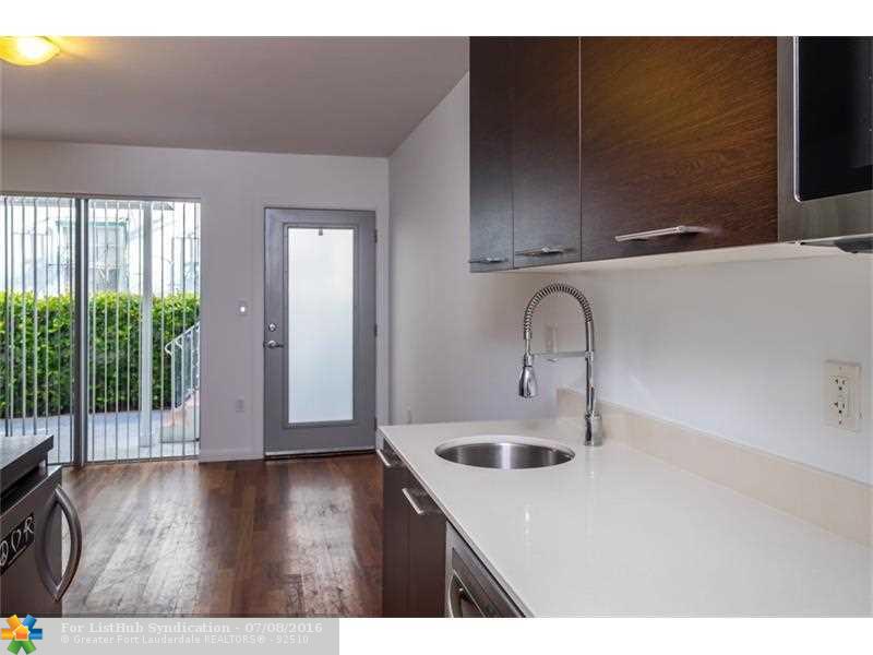 1550 Pennsylvania Ave 111, Miami Beach, FL 33139