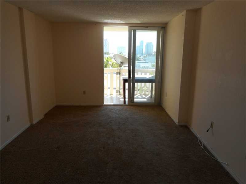 1020Meridian Ave, Miami Beach, FL 33139