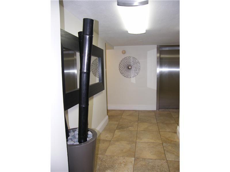 910Michigan Ave, Miami Beach, FL 33139