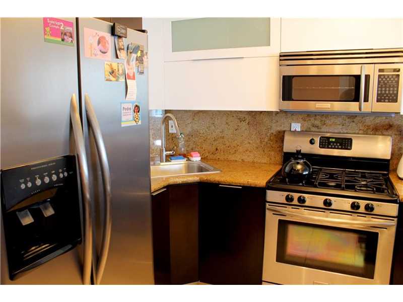 720Collins Ave, Miami Beach, FL 33139