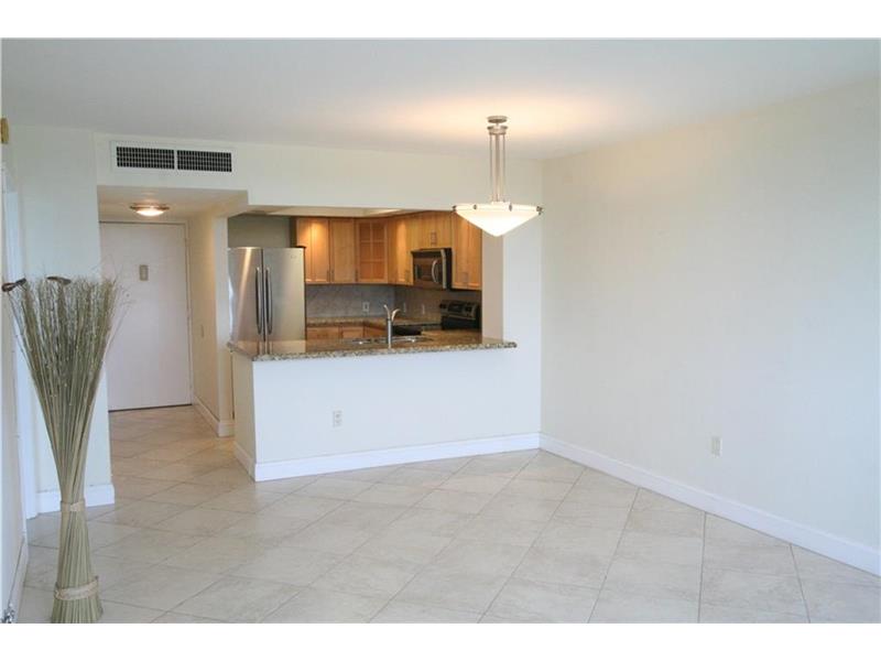 1020Meridian Ave, Miami Beach, FL 33139