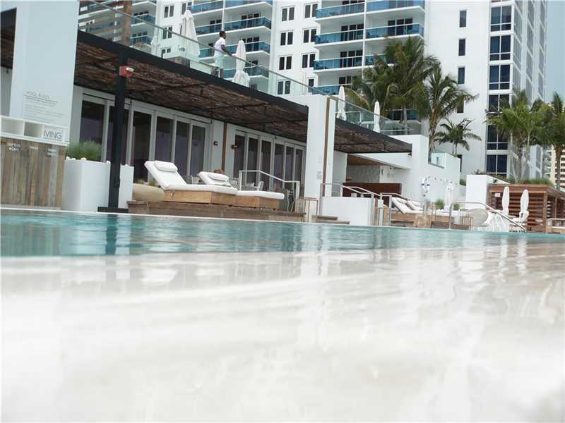 2301Collins Ave, Miami Beach, FL 33139
