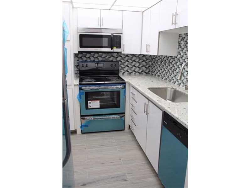 1000West Ave, Miami Beach, FL 33139