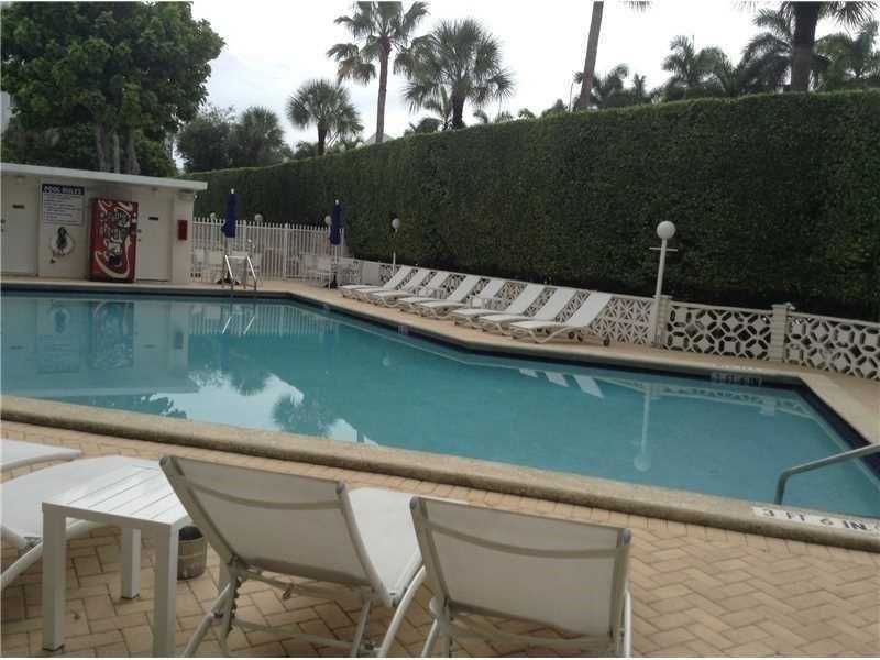 1881Washington Ave, Miami Beach, FL 33139