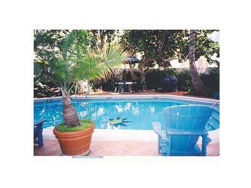 1390OCEAN DRIVE, Miami Beach, FL 33139