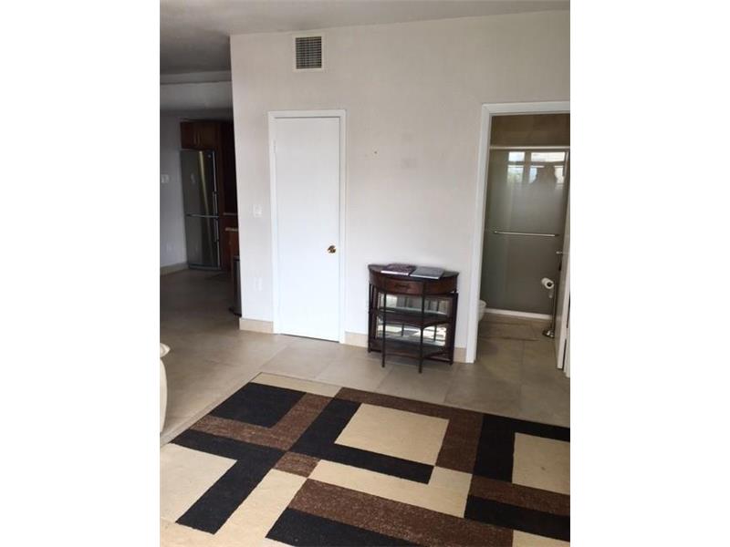 1100Collins Ave, Miami Beach, FL 33139