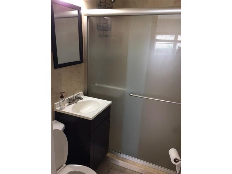 1100Collins Ave, Miami Beach, FL 33139