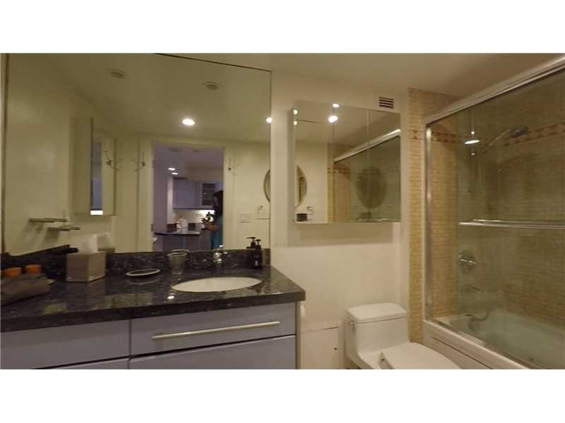 2301Collins Ave, Miami Beach, FL 33139