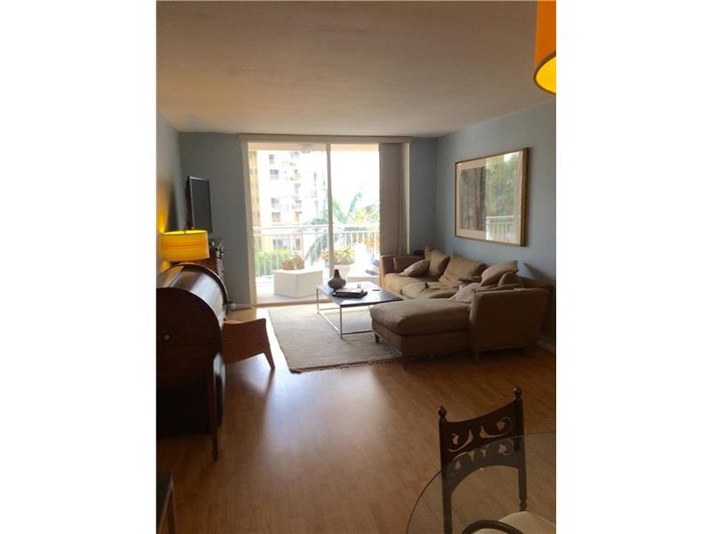 1665Bay Rd, Miami Beach, FL 33139