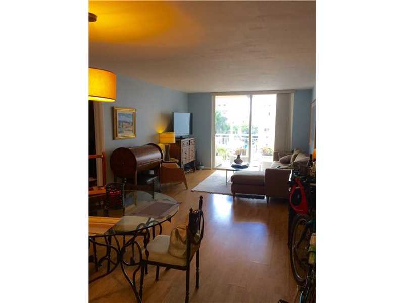 1665Bay Rd, Miami Beach, FL 33139