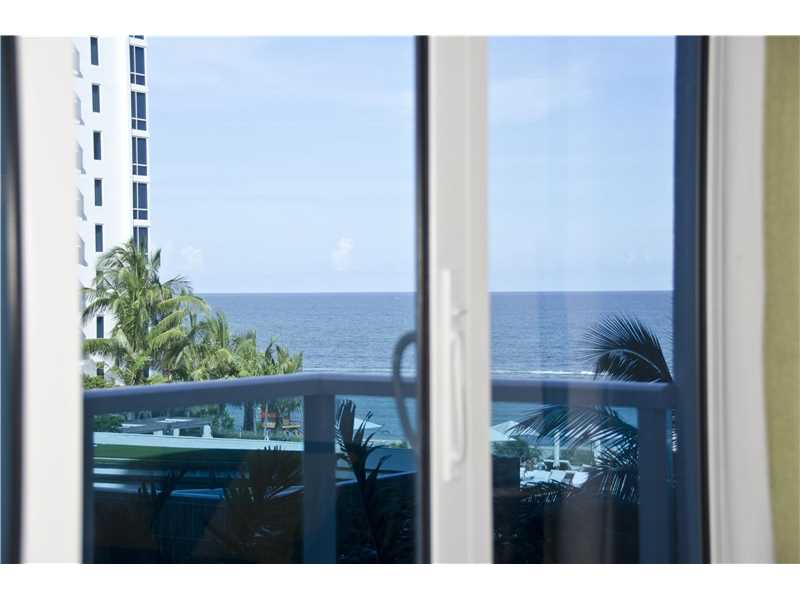 2301Collins Ave, Miami Beach, FL 33139