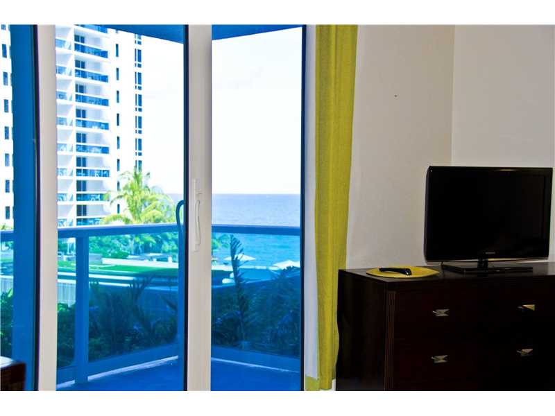 2301Collins Ave, Miami Beach, FL 33139