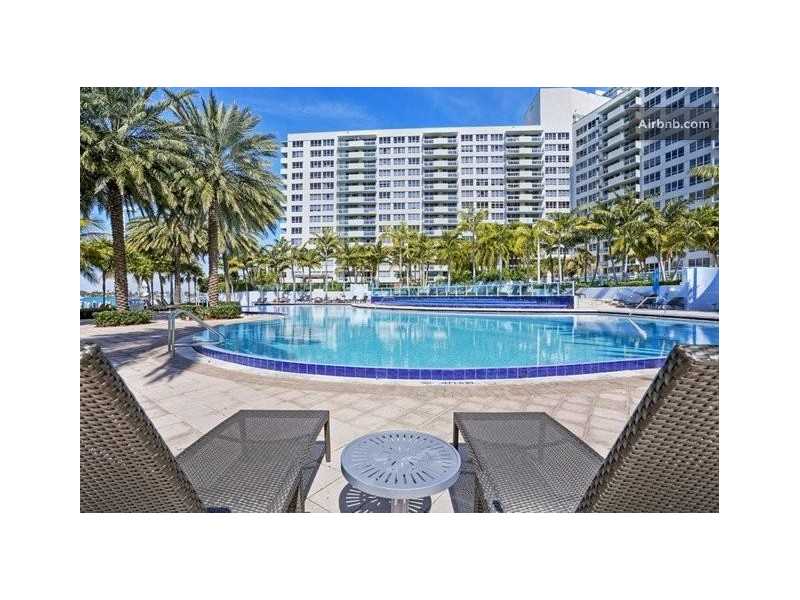1500Bay Rd, Miami Beach, FL 33139