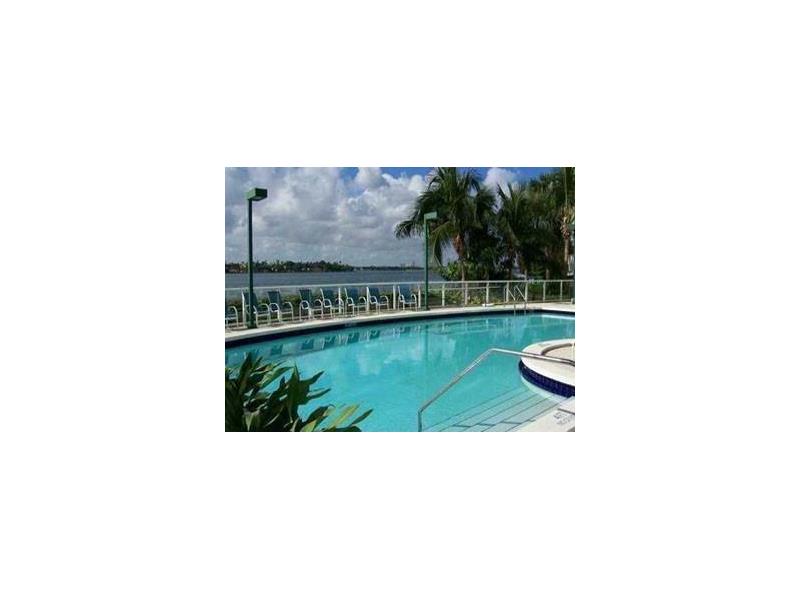 650West Ave, Miami Beach, FL 33139