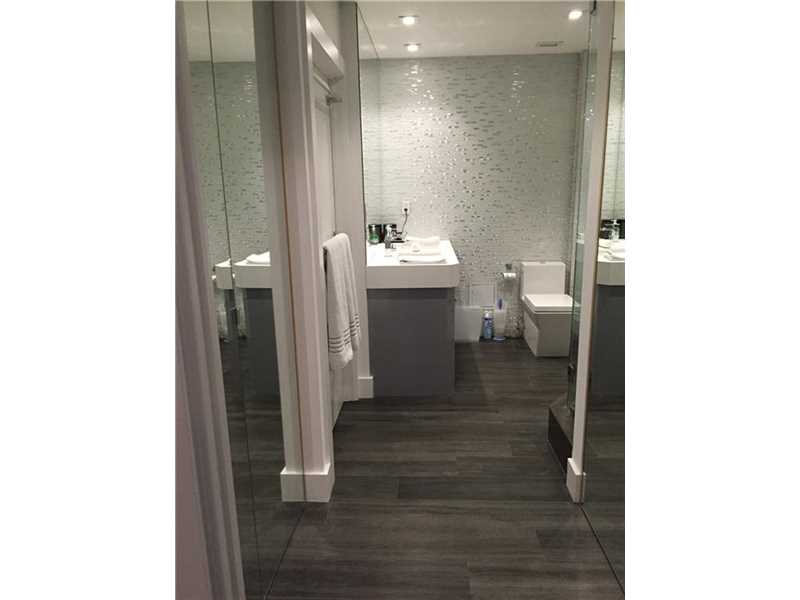 2301Collins Ave, Miami Beach, FL 33139