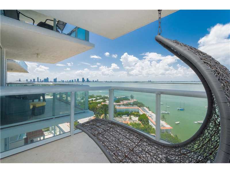 10VENETIAN WY, Miami Beach, FL 33139
