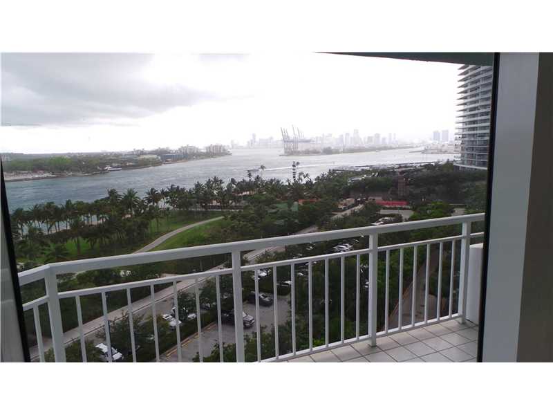 400 South POINTE DR, Miami Beach, FL 33139
