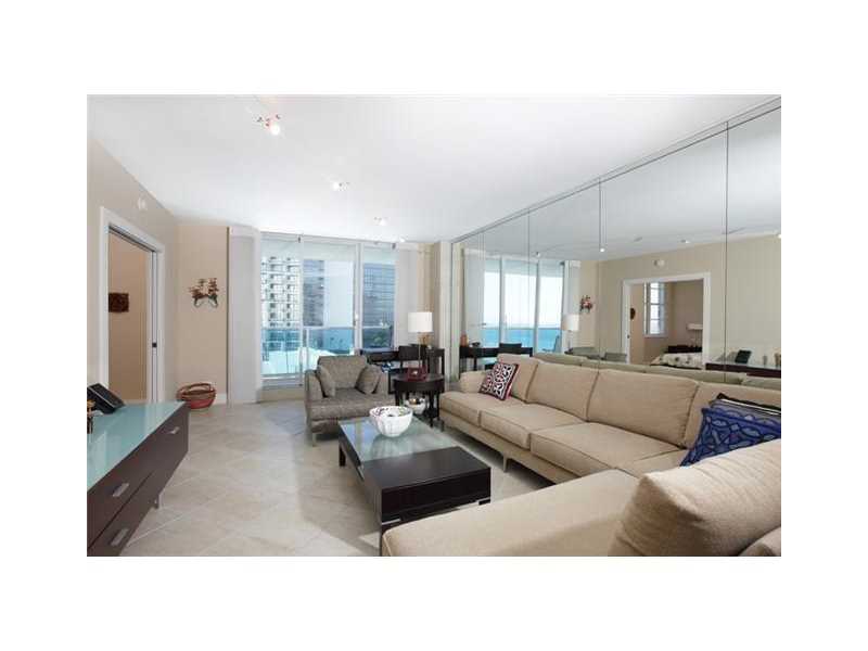 2301Collins Ave, Miami Beach, FL 33139
