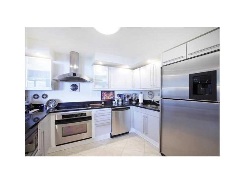 2301Collins Ave, Miami Beach, FL 33139