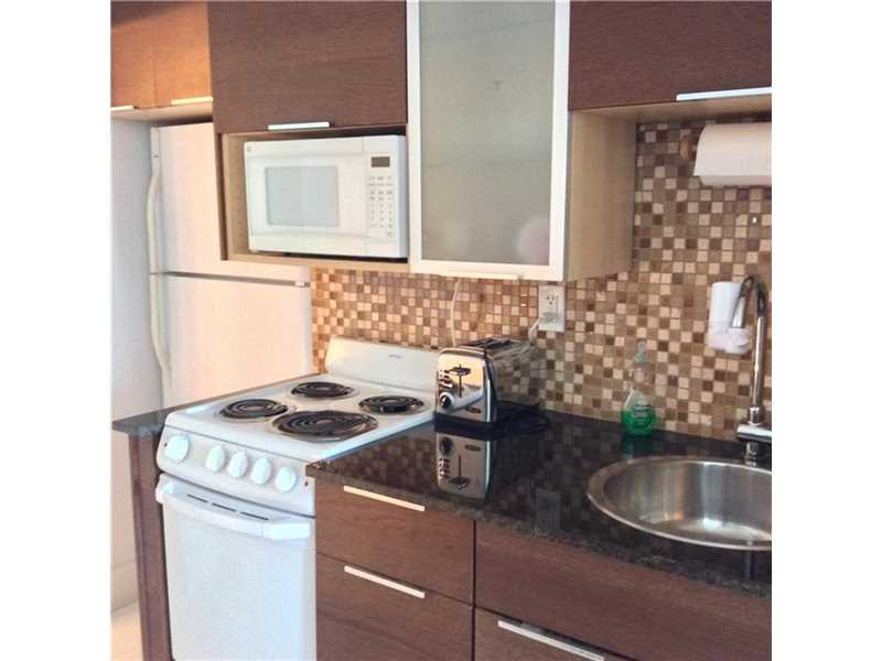 100Lincoln Rd, Miami Beach, FL 33139