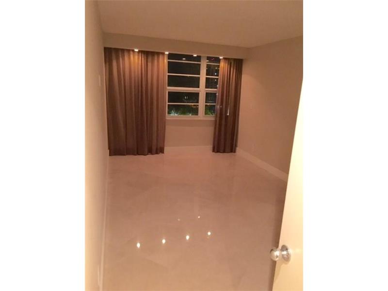 100Lincoln Rd, Miami Beach, FL 33139