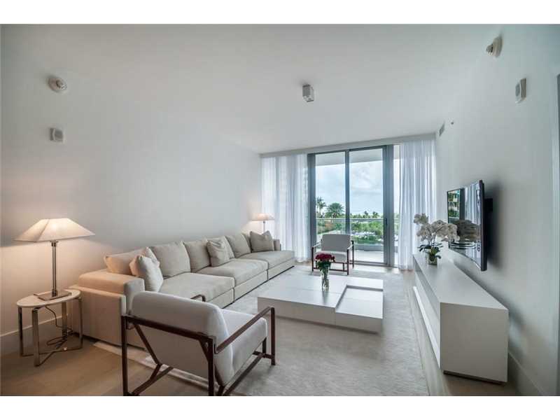 801 South Pointe Dr, Miami Beach, FL 33139