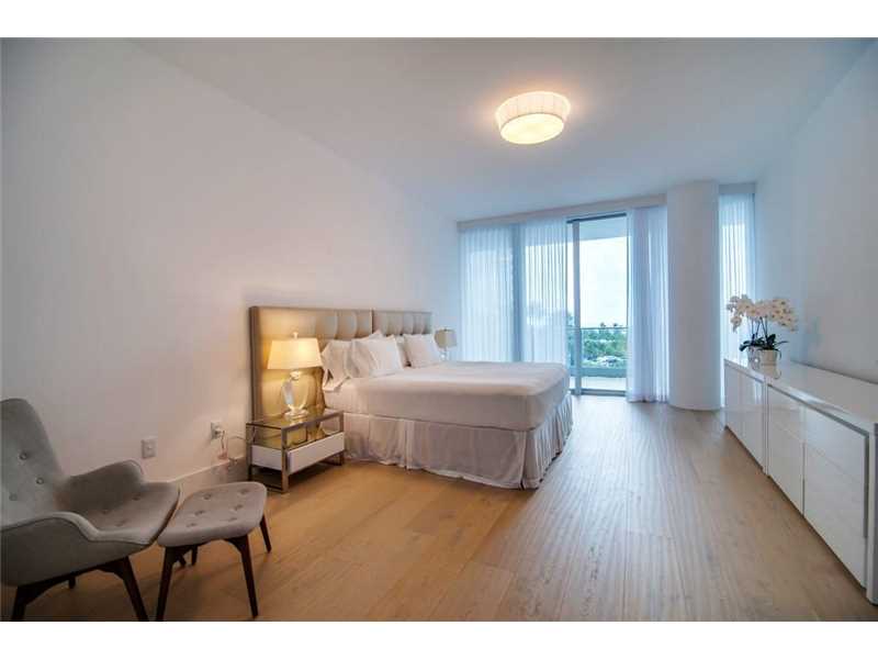 801 South Pointe Dr, Miami Beach, FL 33139