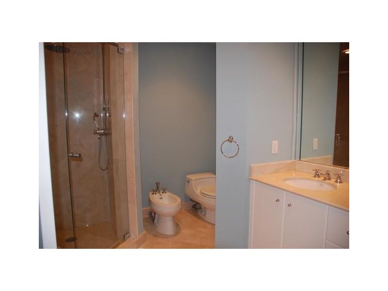 100POINTE DR, Miami Beach, FL 33139