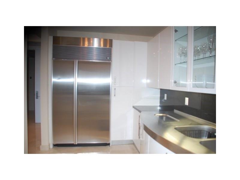 100POINTE DR, Miami Beach, FL 33139