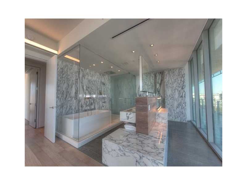 120OCEAN DR, Miami Beach, FL 33139