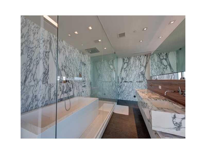 120OCEAN DR, Miami Beach, FL 33139