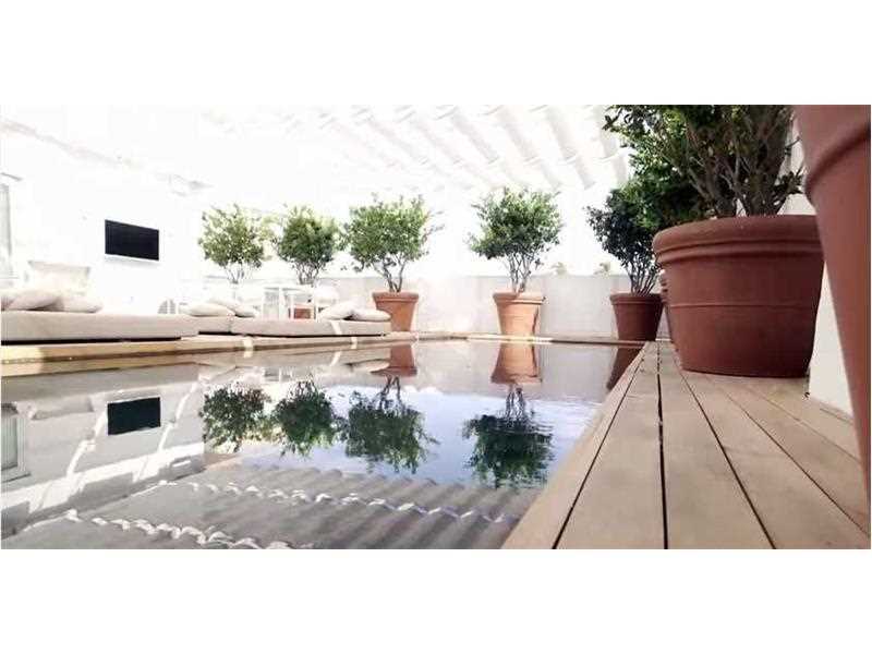 222OCEAN DR, Miami Beach, FL 33139