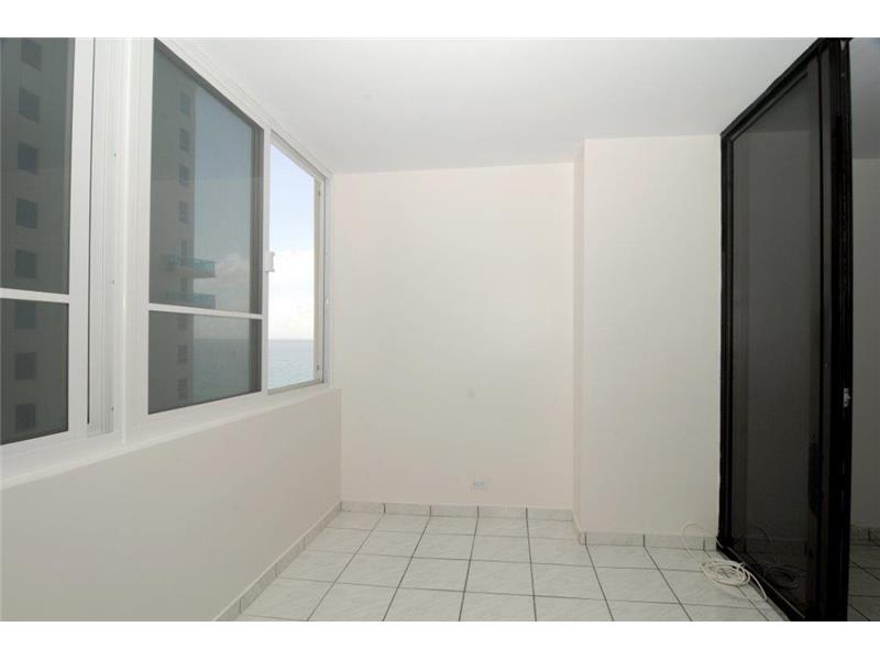 5005 Collins Ave 1423, Miami Beach, FL 33140