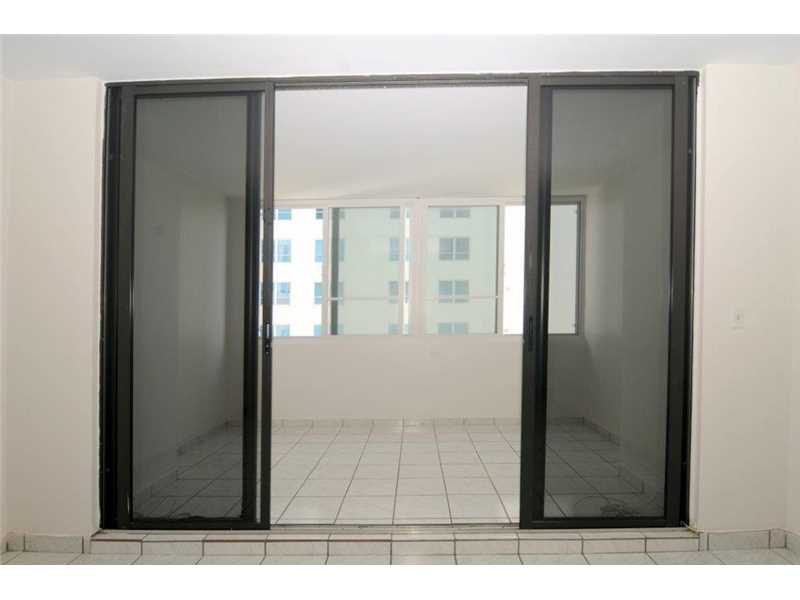 5005 Collins Ave 1423, Miami Beach, FL 33140