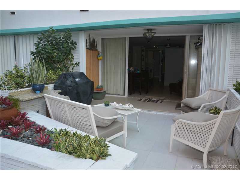 5255Collins Ave, Miami Beach, FL 33140