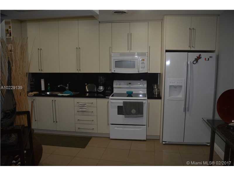 5255Collins Ave, Miami Beach, FL 33140