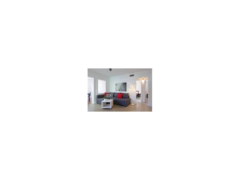 830 West 40th St, Miami Beach, FL 33140