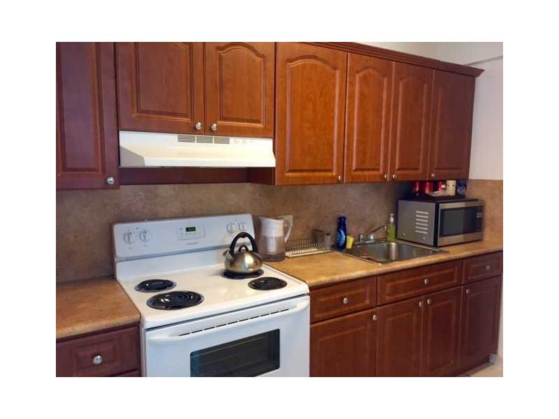 5313Collins Ave, Miami Beach, FL 33140