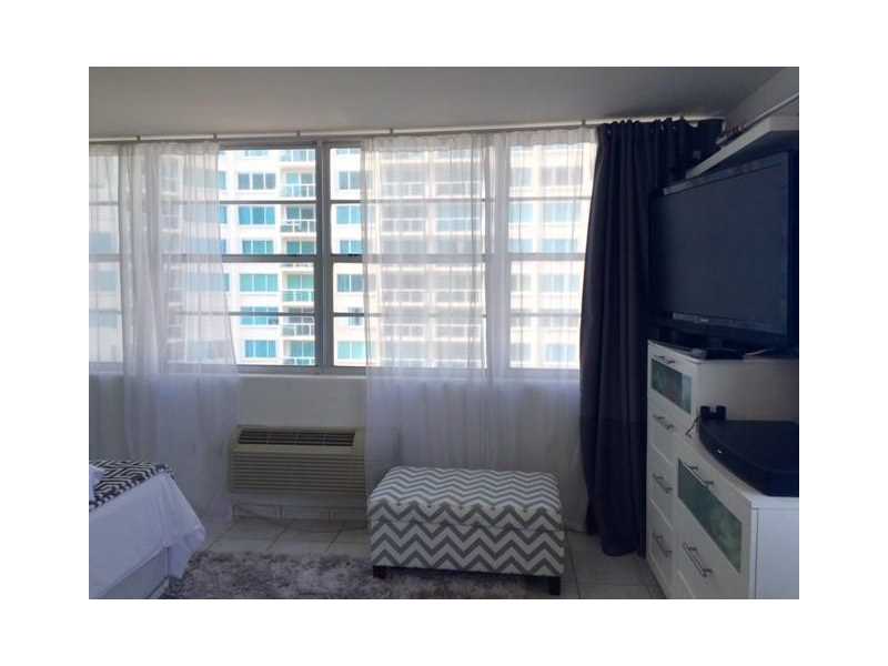 5313Collins Ave, Miami Beach, FL 33140