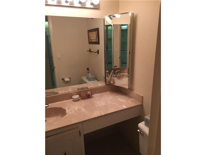 2655Collins Av, Miami Beach, FL 33140