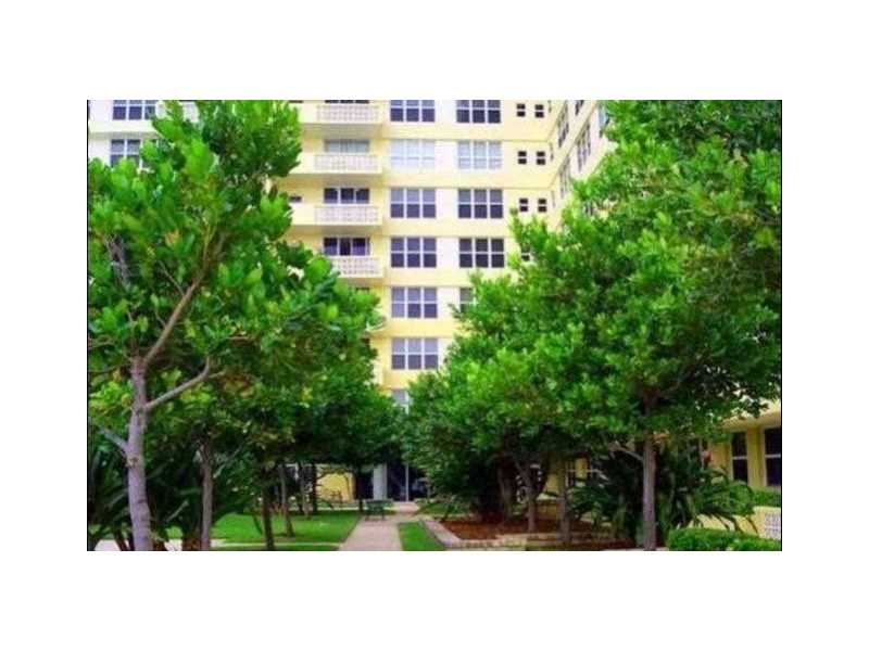 4747Collins Ave, Miami Beach, FL 33140