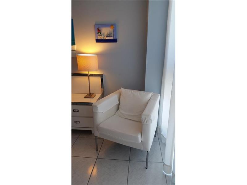 2655Collins Ave, Miami Beach, FL 33140