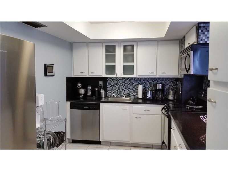 2655Collins Ave, Miami Beach, FL 33140