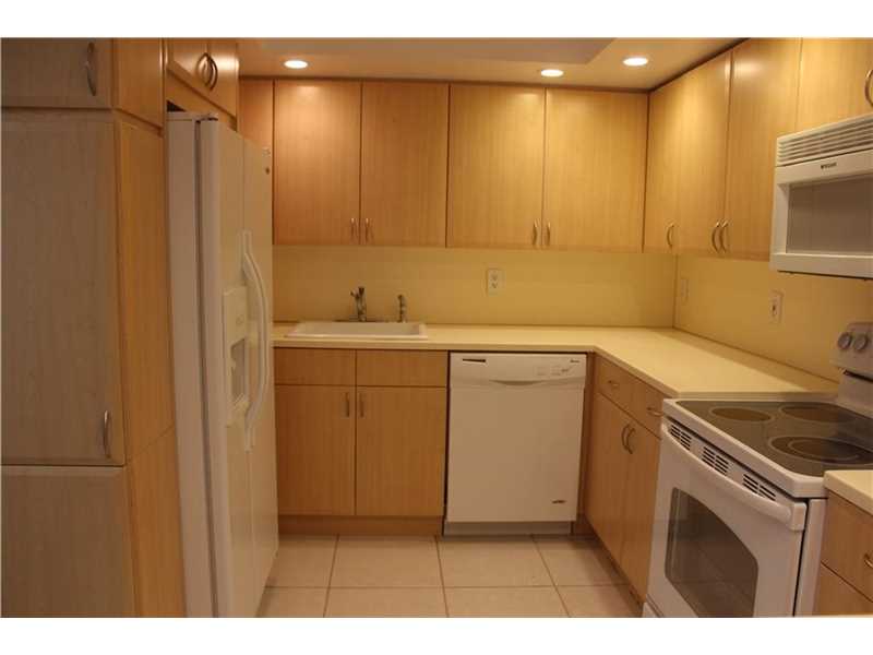5600Collins Avenue, Miami Beach, FL 33140