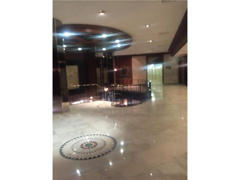 6039Collins Ave, Miami Beach, FL 33140
