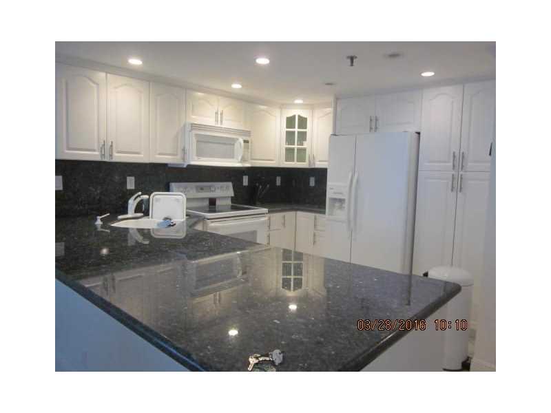 2625Collins Ave, Miami Beach, FL 33140