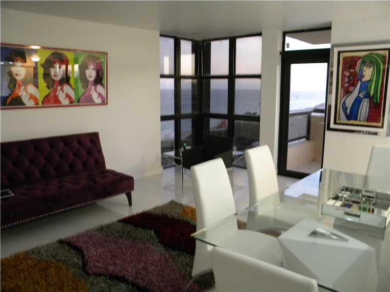 2555Collins Ave, Miami Beach, FL 33140